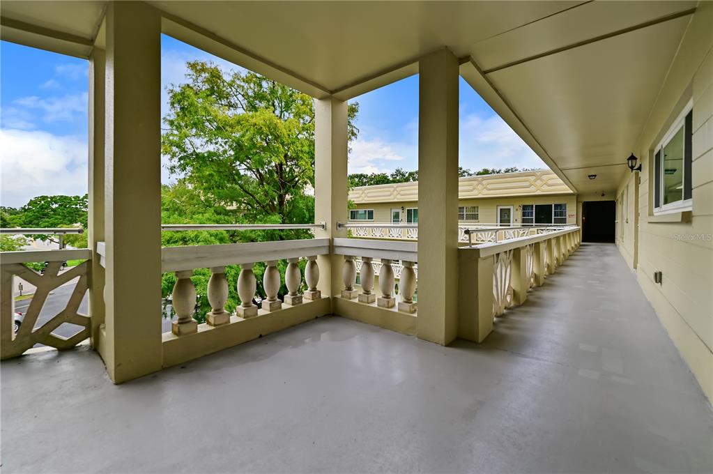 2351 IRISH LANE UNIT 55, CLEARWATER, FL — photo 4 of 30