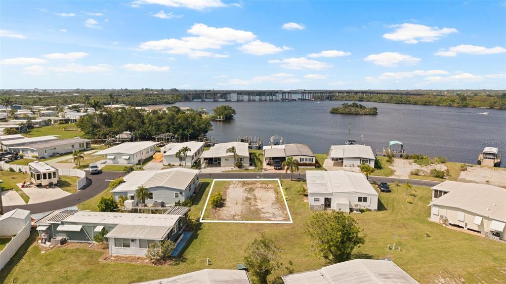 362 SHORELAND DRIVE