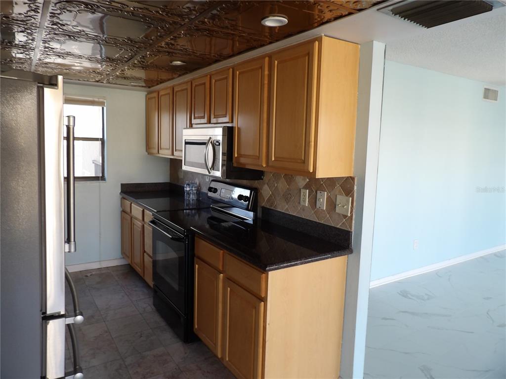 3300 COVE CAY DRIVE UNIT 6G, CLEARWATER, FL — photo 4 of 25