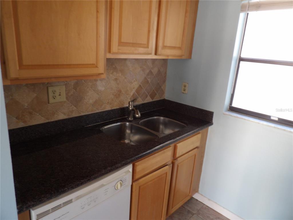 3300 COVE CAY DRIVE UNIT 6G, CLEARWATER, FL — photo 5 of 25