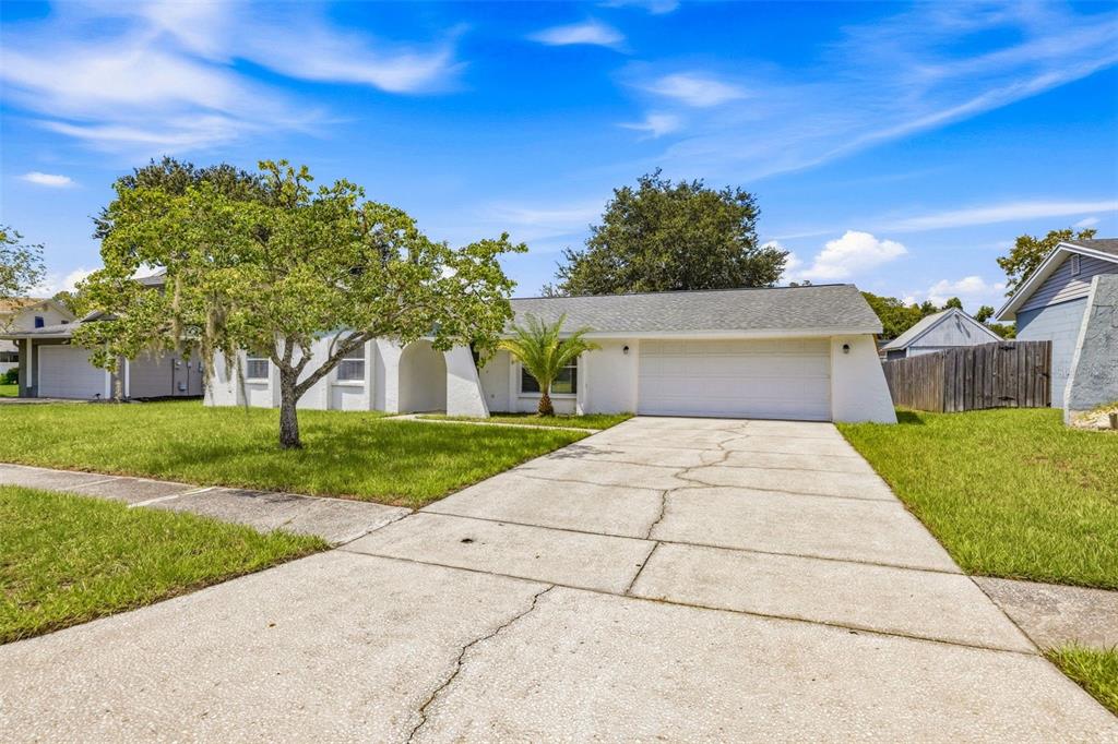16506 FORESTLAKE DRIVE, TAMPA, FL — photo 2 of 29