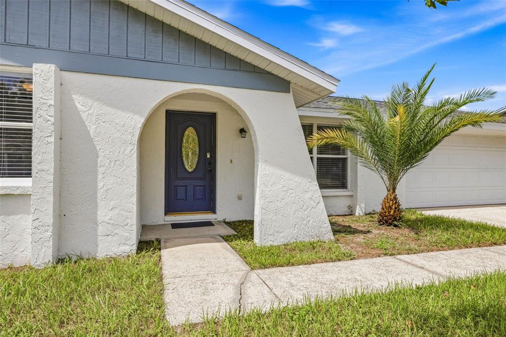 16506 FORESTLAKE DRIVE, TAMPA, FL — photo 3 of 29