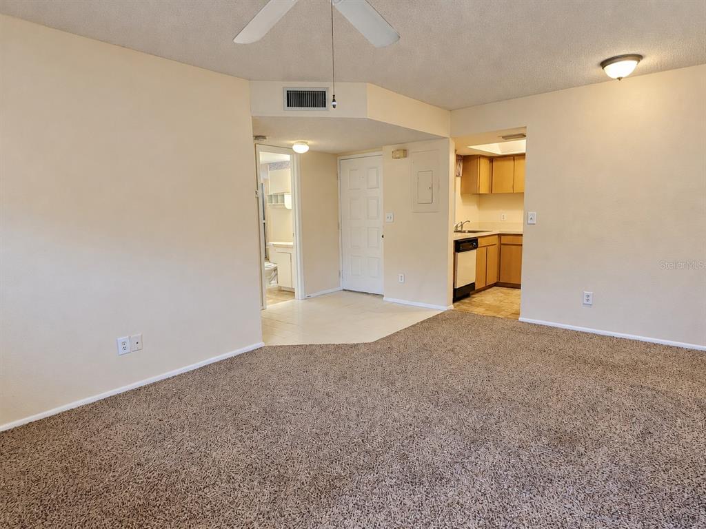 580 FAIRWAYS LANE UNIT G204, OCALA, FL — photo 3 of 16