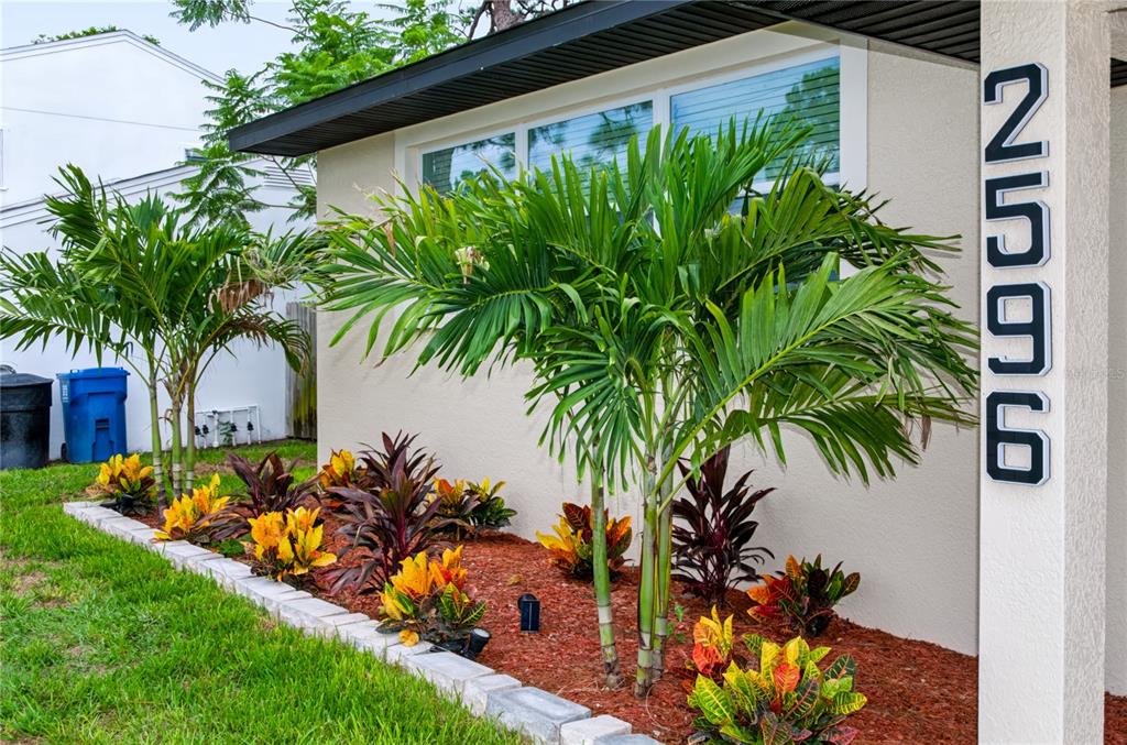 2596 COLUMBUS WAY S, ST PETERSBURG, FL — photo 4 of 30