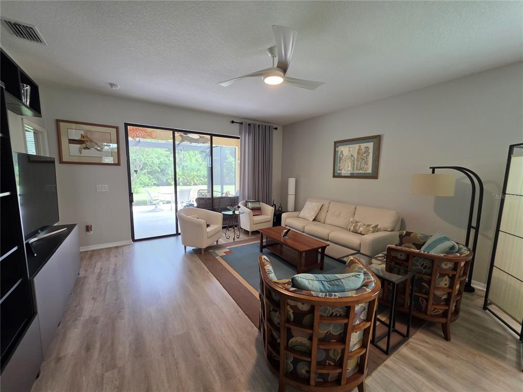 8107 STIRLING FALLS CIRCLE, SARASOTA, FL — photo 5 of 14