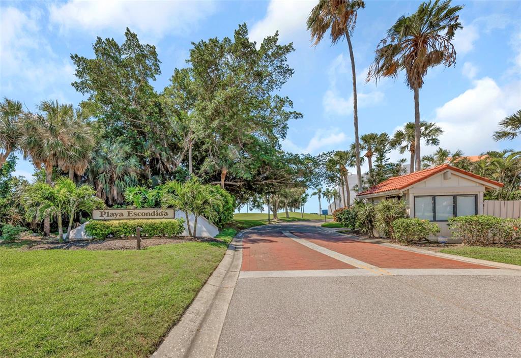 5650 ESCONDIDA BOULEVARD S, ST PETERSBURG, FL — photo 3 of 49
