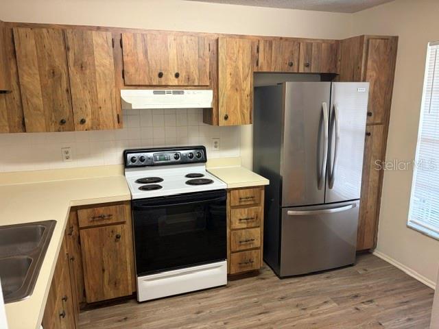 1136 DOVER COURT, SAFETY HARBOR, FL — photo 2 of 15