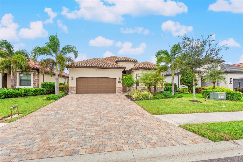 5634 CHEECH GLEN, LAKEWOOD RANCH, FL — photo 2 of 30