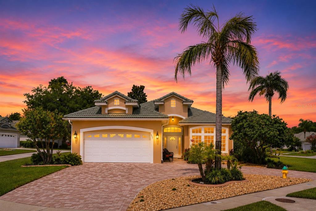 367 FOXHILL DRIVE