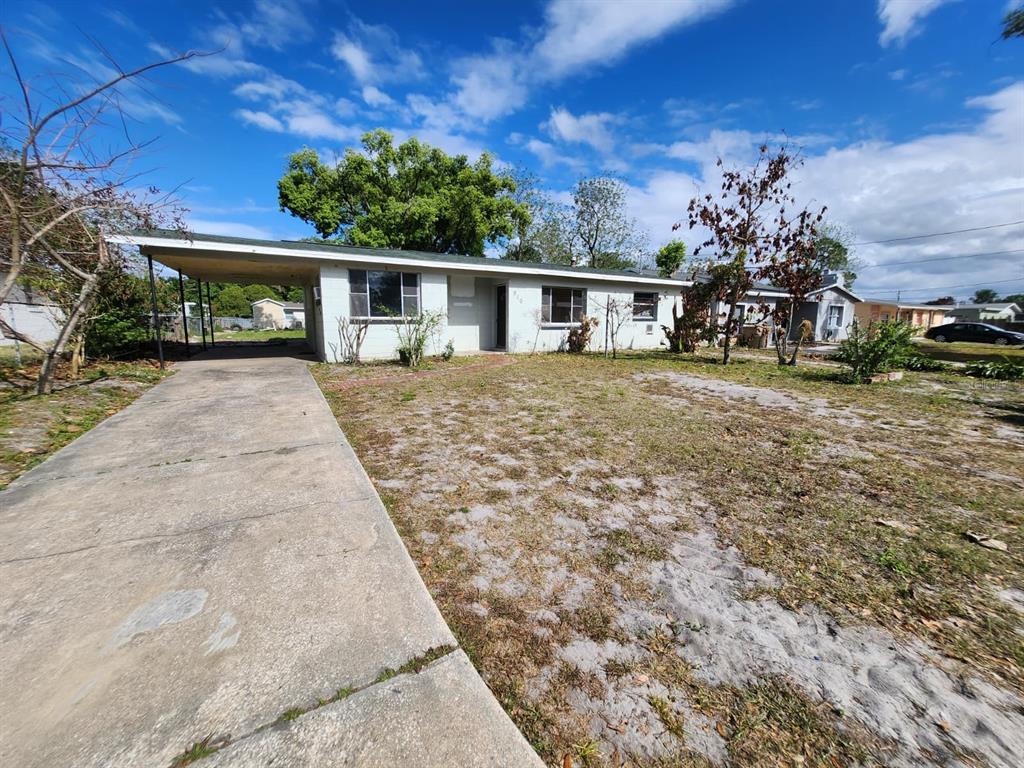 910 EMERALD DRIVE