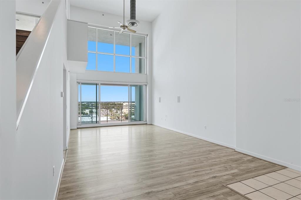 1990 MAIN STREET UNIT 3, SARASOTA, FL — photo 2 of 30