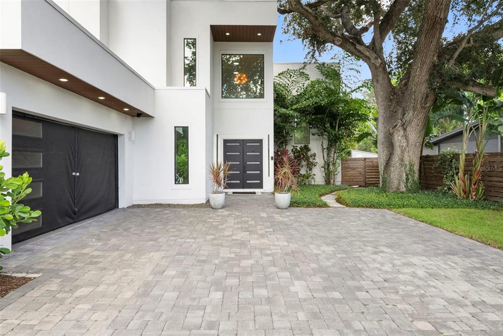4507 W PRICE AVENUE, TAMPA, FL — photo 3 of 30