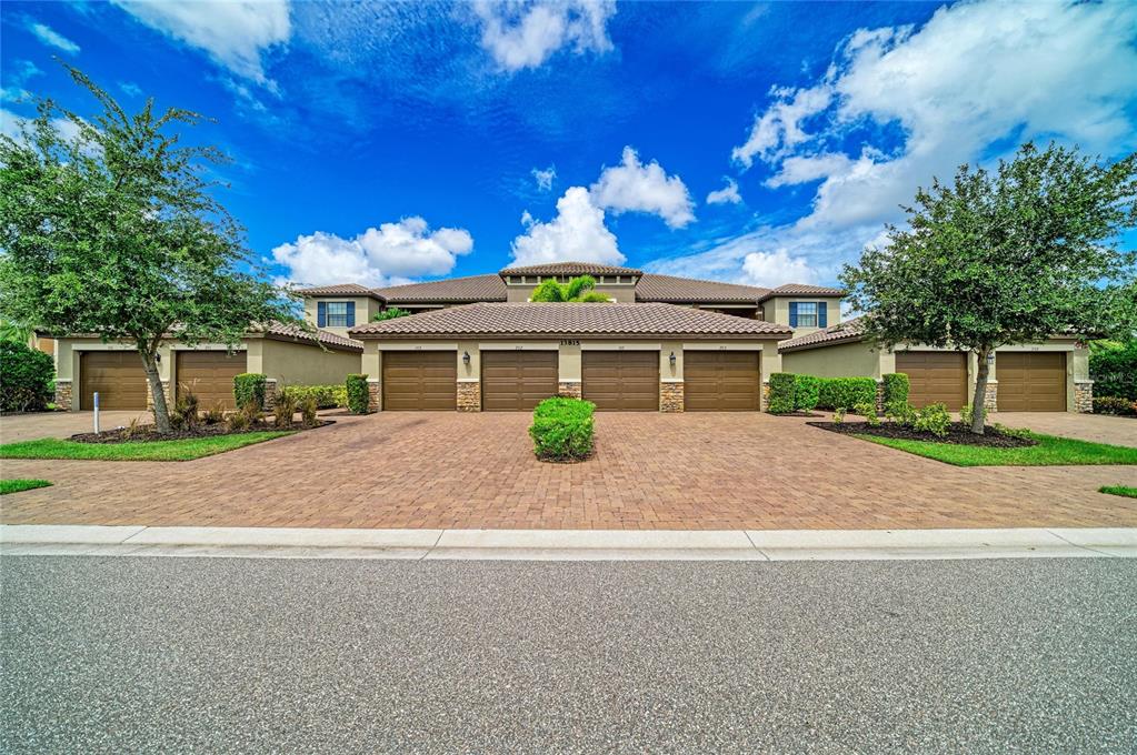 13815 MESSINA LOOP UNIT 101, BRADENTON, FL — photo 4 of 30