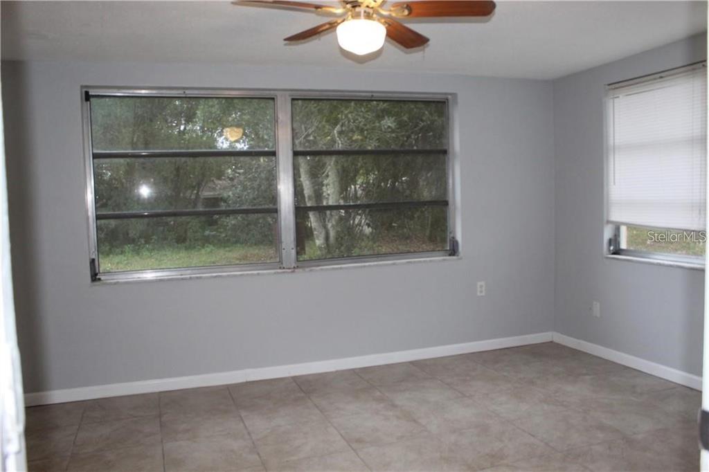 9920 GRAY FOX LANE, PORT RICHEY, FL — photo 4 of 7