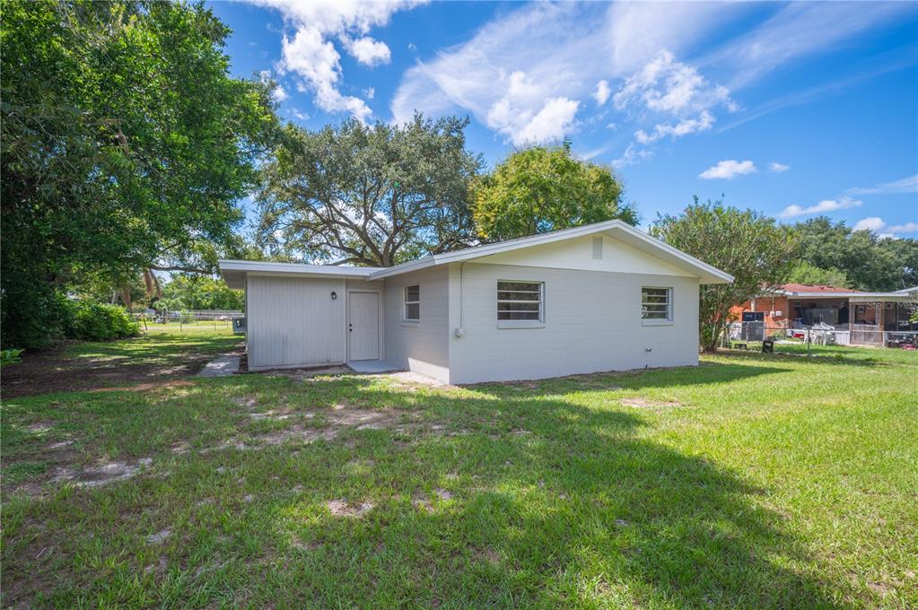 231 WILLOW STREET, LAKE WALES, FL — photo 5 of 25