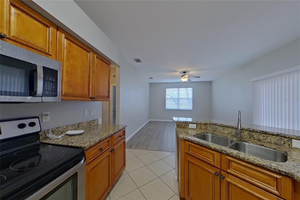 601 CYPRESS PARK AVENUE, TARPON SPRINGS, FL — photo 5 of 15