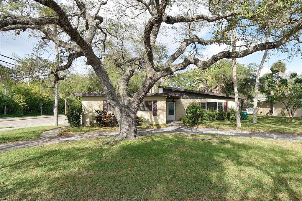 150 W ALACHUA LANE