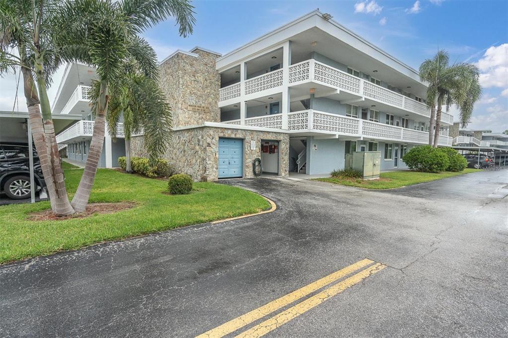 4715 BAY STREET NE UNIT 330, ST PETERSBURG, FL — photo 3 of 33