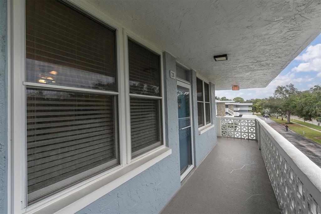 4715 BAY STREET NE UNIT 330, ST PETERSBURG, FL — photo 5 of 33