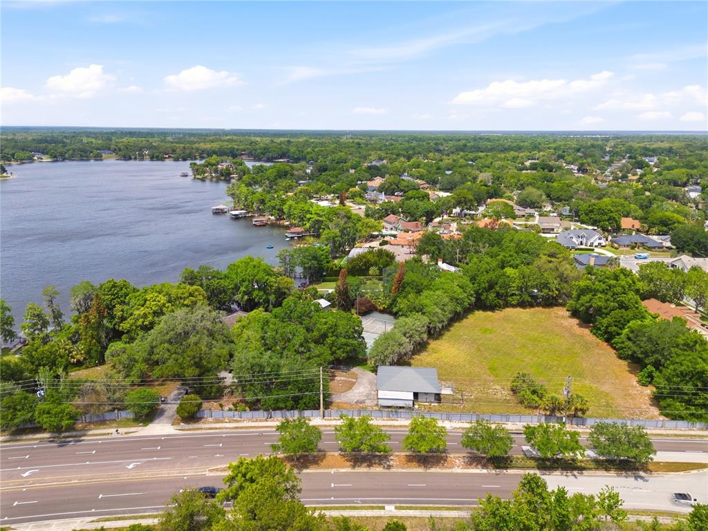 4910 E LAKE DRIVE, WINTER SPRINGS, FL — photo 3 of 14
