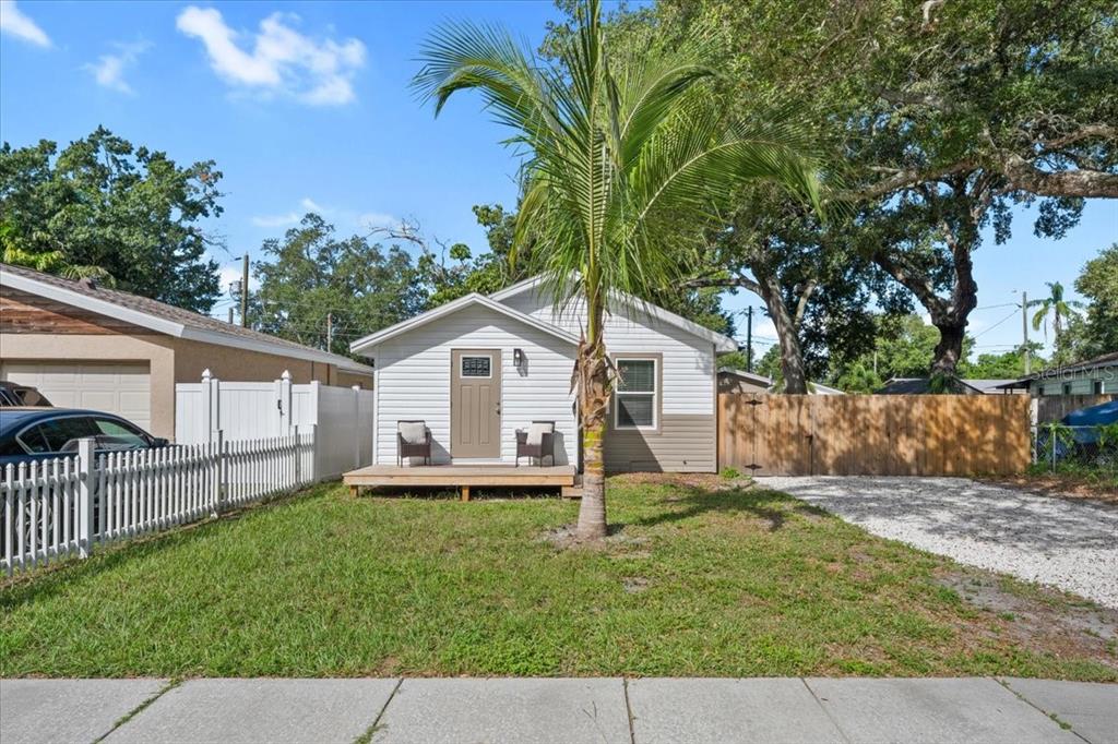 4800 22ND STREET N, ST PETERSBURG, FL — photo 2 of 64