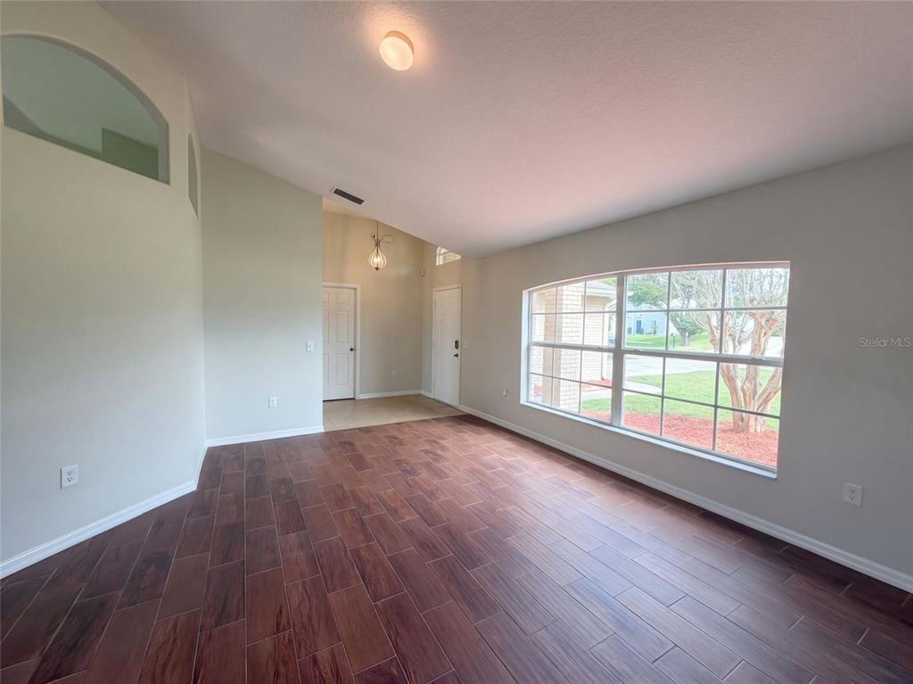 2062 DALTON AVENUE, DELTONA, FL — photo 2 of 25