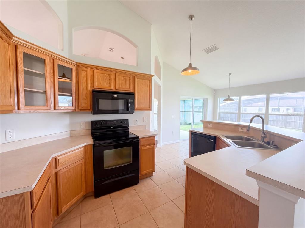 2062 DALTON AVENUE, DELTONA, FL — photo 3 of 25