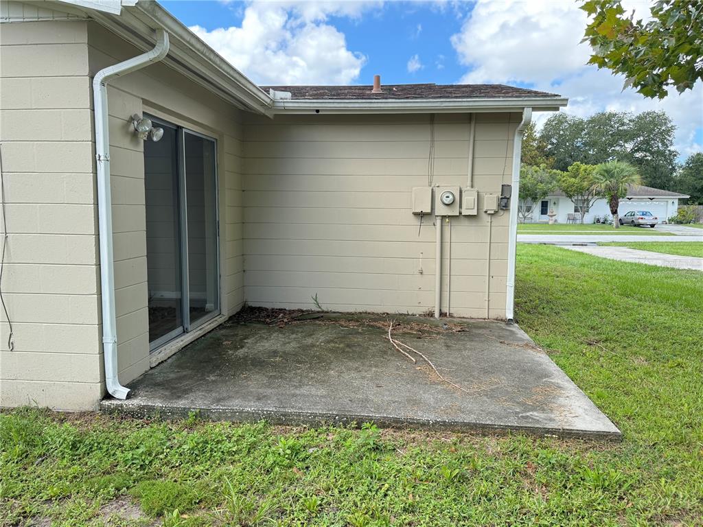 9309 CARTHAGE ROAD, SPRING HILL, FL — photo 5 of 28