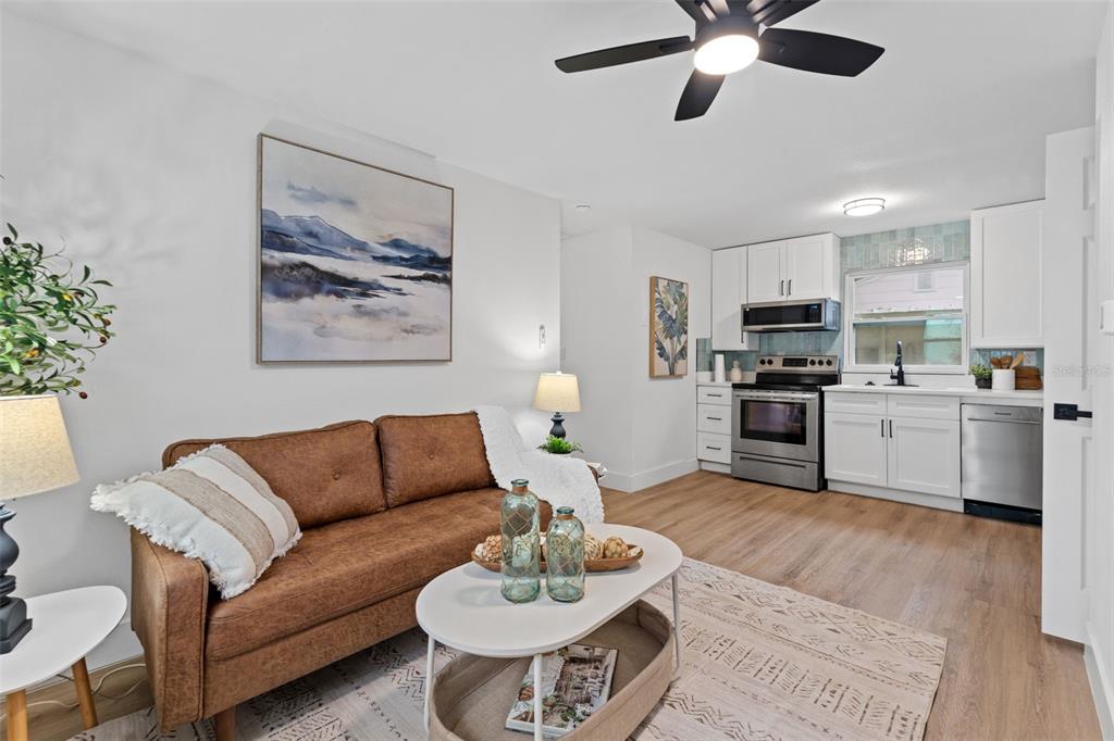 3820 40TH AVENUE N, ST PETERSBURG, FL — photo 3 of 26