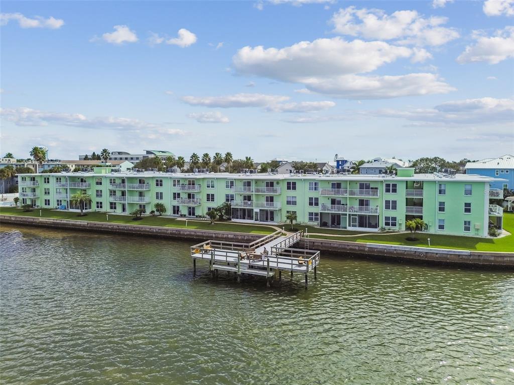 464 N PAULA DRIVE UNIT 221