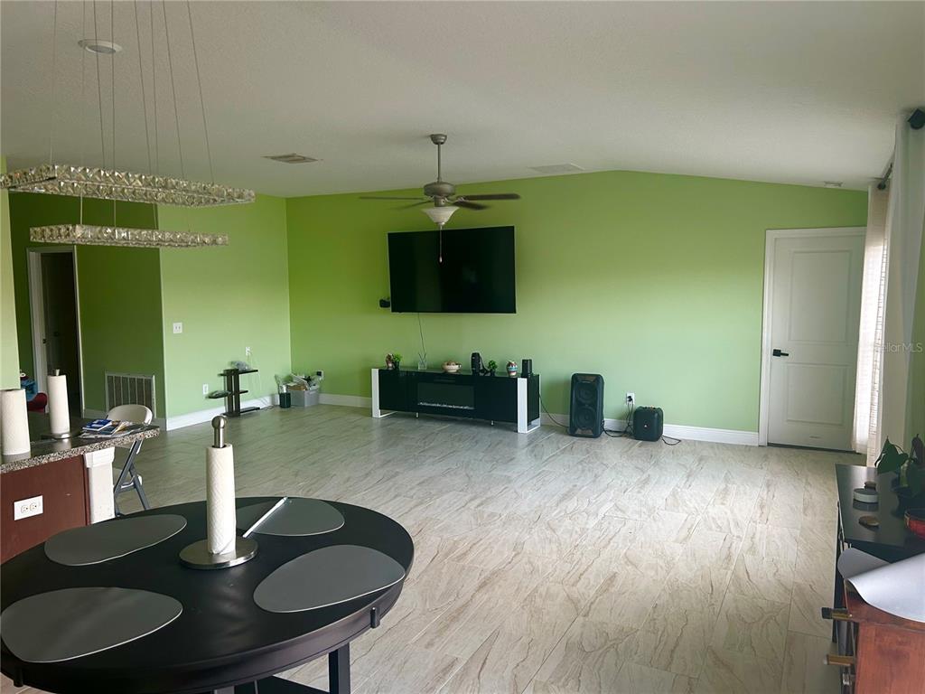106 CASCADE BEND DRIVE, RUSKIN, FL — photo 4 of 16