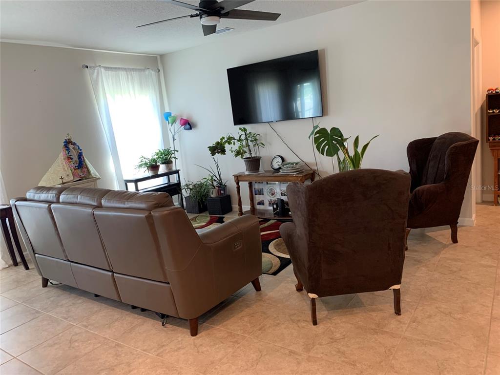 14318 WHITEWATER WAY, BROOKSVILLE, FL — photo 2 of 13