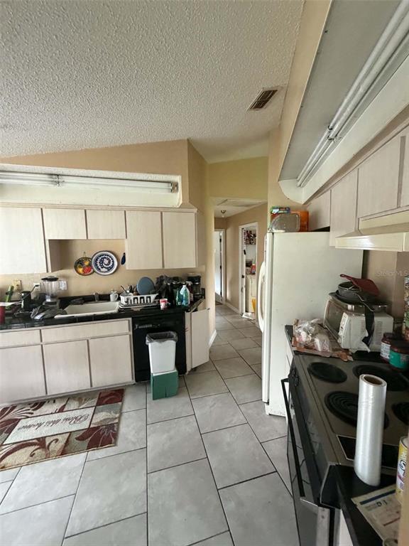 7230 TOLEDO ROAD, SPRING HILL, FL — photo 4 of 10