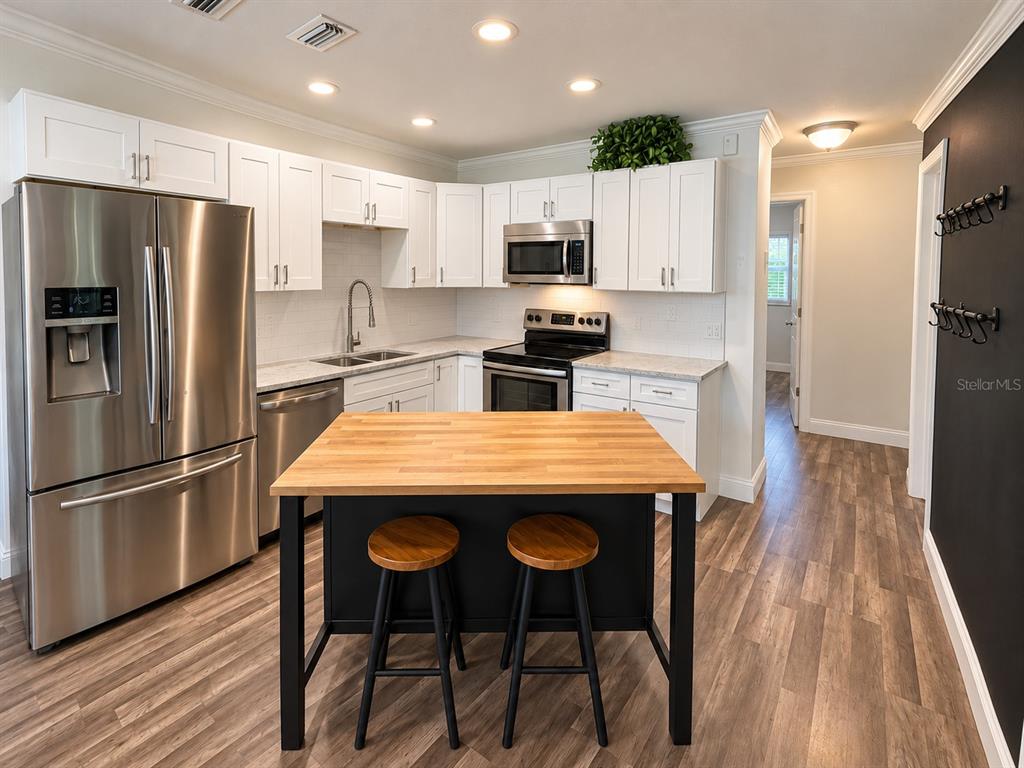 2609 E 99TH AVENUE, TAMPA, FL — photo 3 of 29