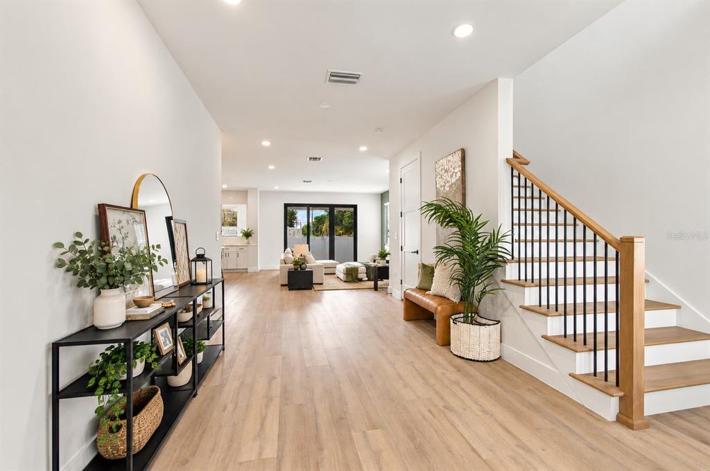 6401 S RICHARD AVENUE, TAMPA, FL — photo 4 of 30