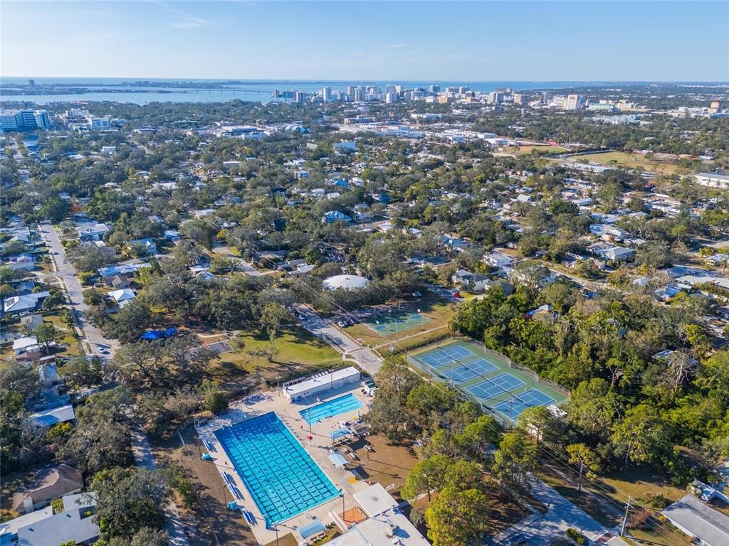 2420 FLOYD STREET, SARASOTA, FL — photo 5 of 30