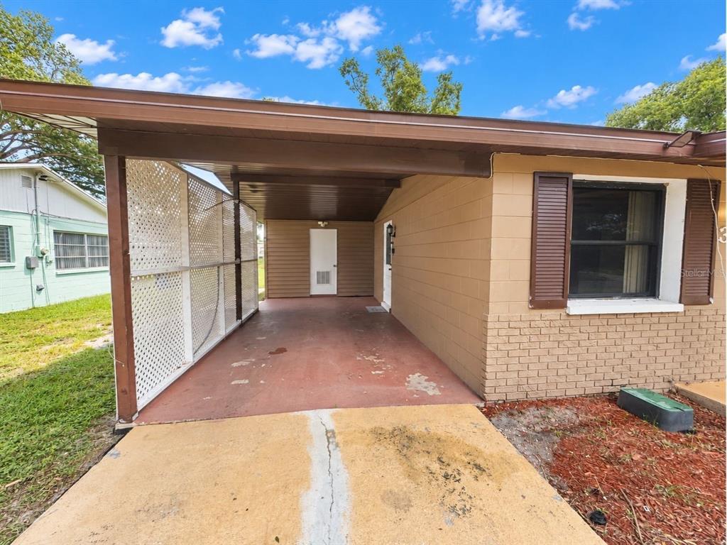 3022 VENICE WAY, LAKELAND, FL — photo 3 of 52