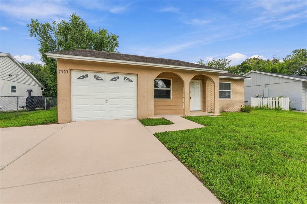 7303 RIVERBANK DRIVE, NEW PORT RICHEY, FL — photo 2 of 24