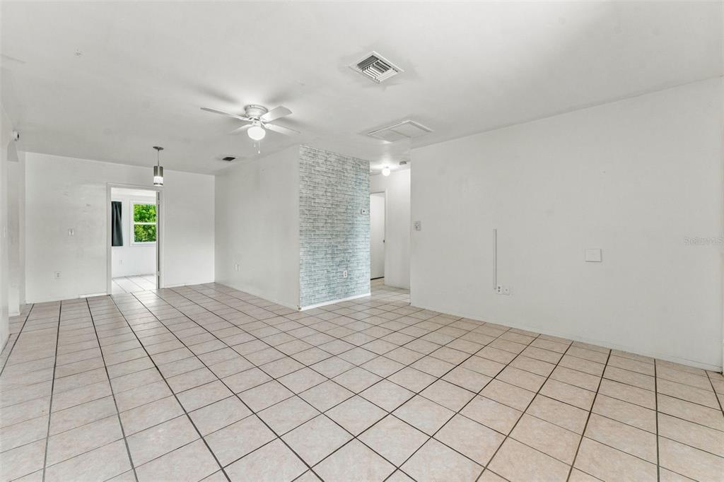 7303 RIVERBANK DRIVE, NEW PORT RICHEY, FL — photo 5 of 24