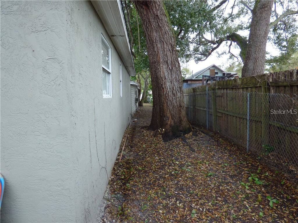 2807 58TH PLACE N UNIT 2, ST PETERSBURG, FL — photo 3 of 8