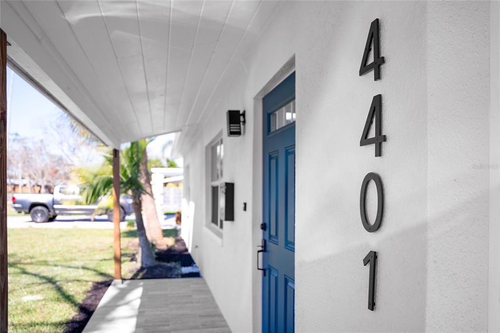 4401 SHORE ACRES BOULEVARD NE, ST PETERSBURG, FL — photo 4 of 30