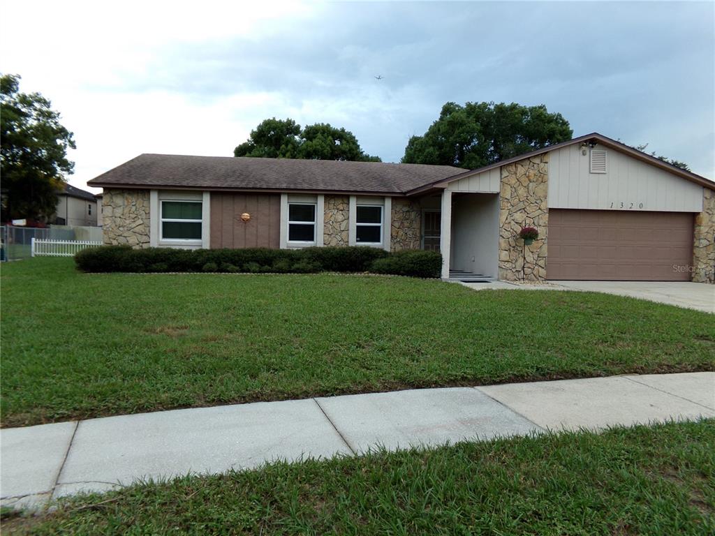 1320 GLADIOLAS DR