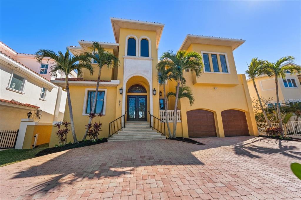 903 HARBOR DRIVE