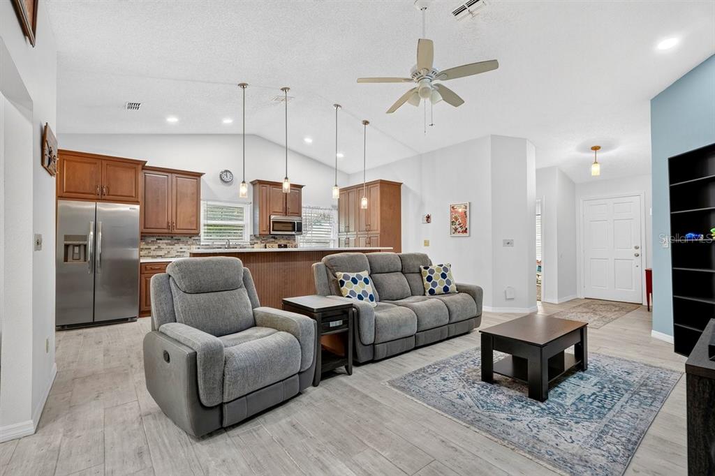 786 PINE SHORES CIRCLE, NEW SMYRNA BEACH, FL — photo 4 of 30