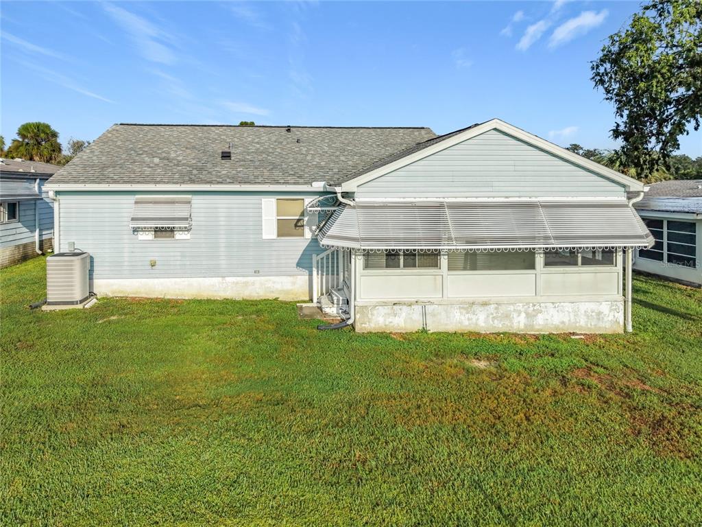 1607 COG HILL DRIVE, LADY LAKE, FL — photo 2 of 37