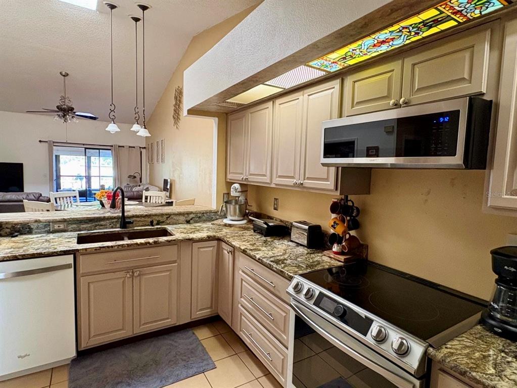 2466 ALHAMBRA STREET, CLEARWATER, FL — photo 5 of 15