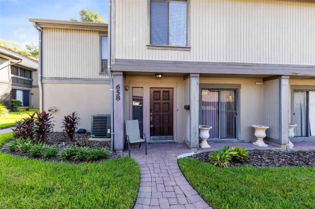 658 LAKE VILLAS DRIVE, ALTAMONTE SPRINGS, FL — photo 3 of 30