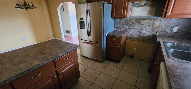 2040 SIPES AVENUE, SANFORD, FL — photo 5 of 11