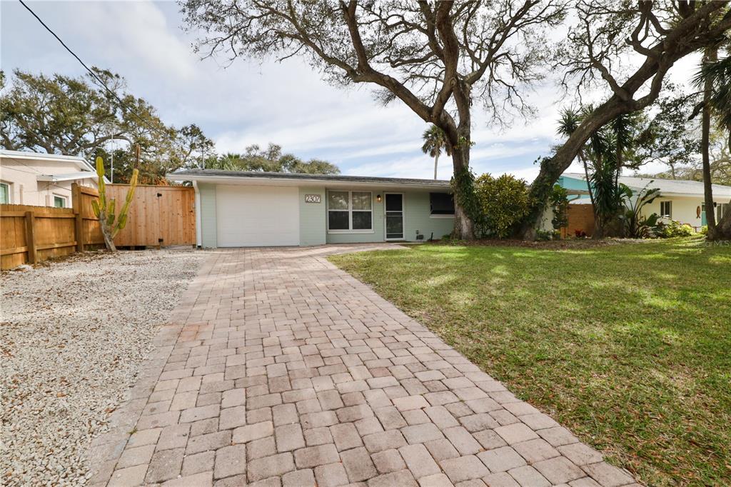 2307 SAXON DRIVE