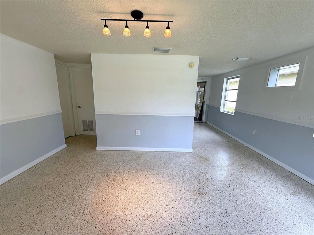 2619 POMPANO DRIVE, SEBRING, FL — photo 3 of 20